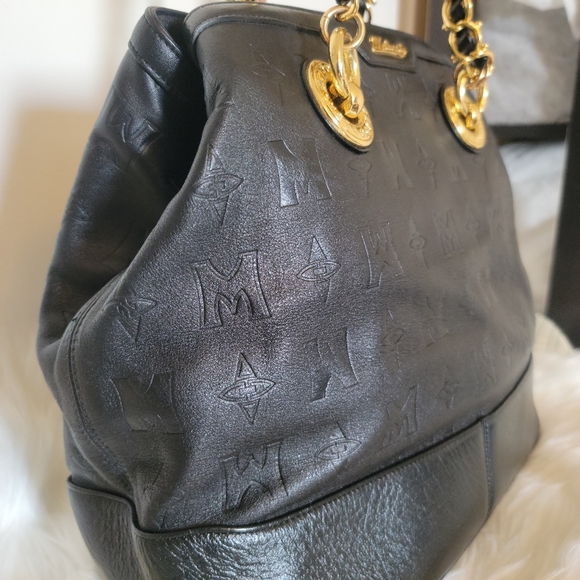 Metro City - Picture 3 of 5